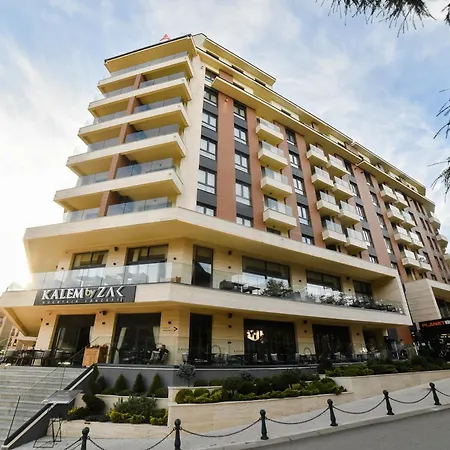 - Lux Apartment Zlatibor