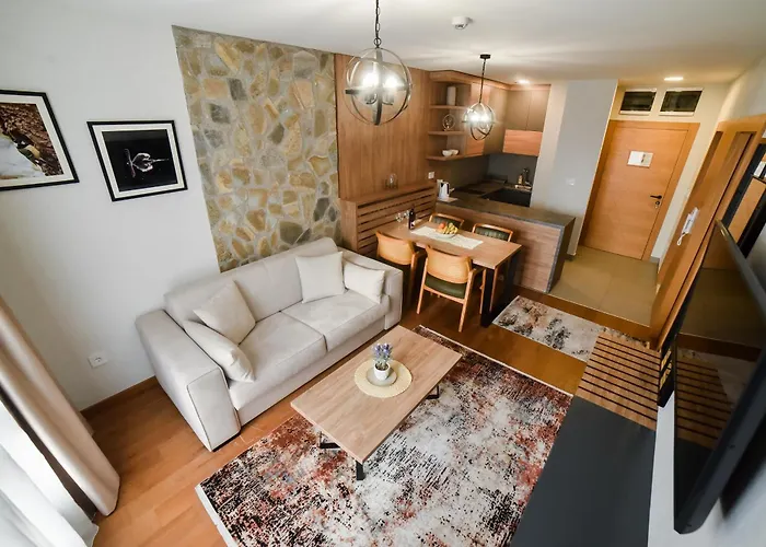 - Lux * 兹拉蒂博尔